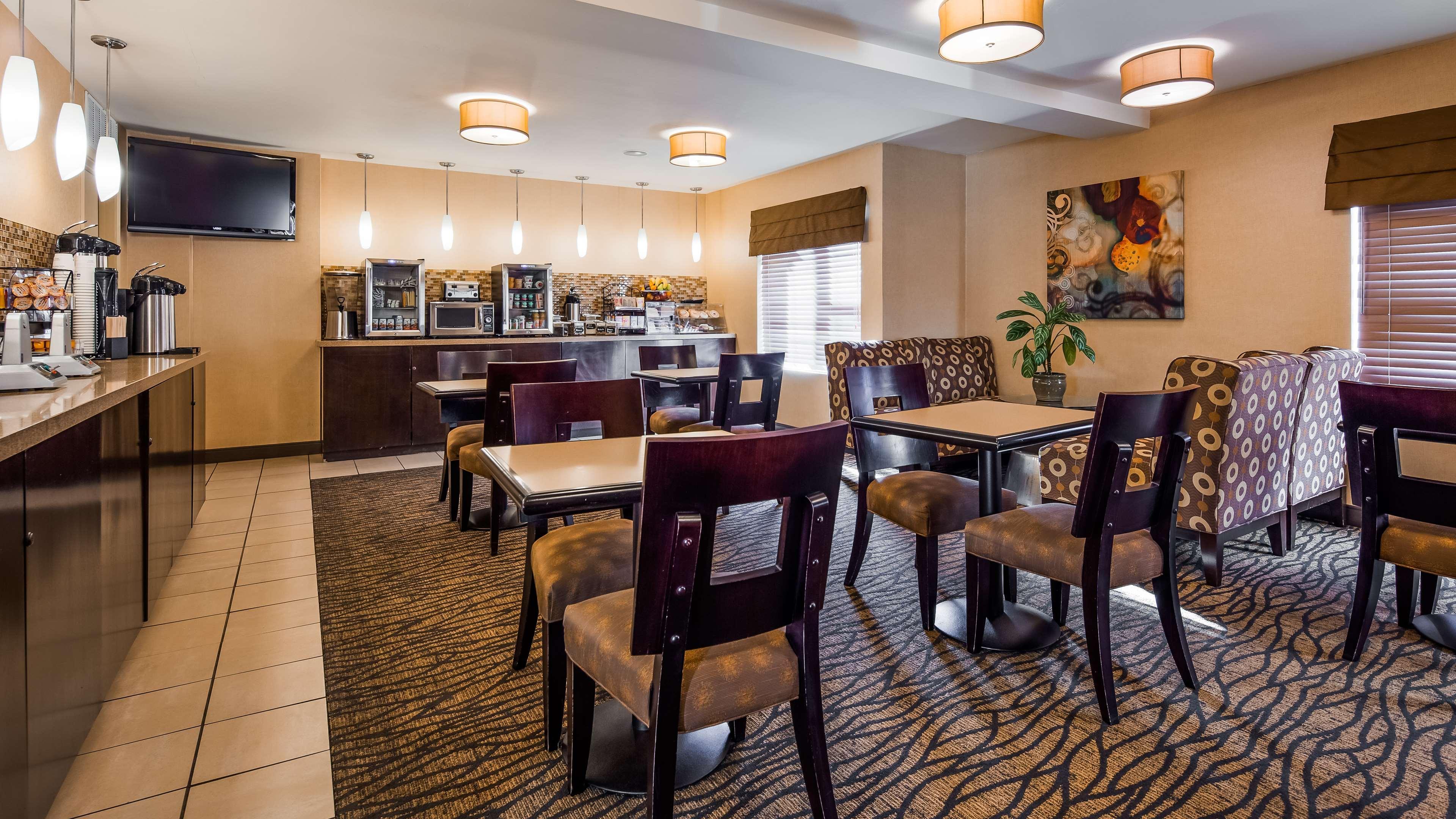 Best Western Plus Suites Hotel Coronado Island Экстерьер фото