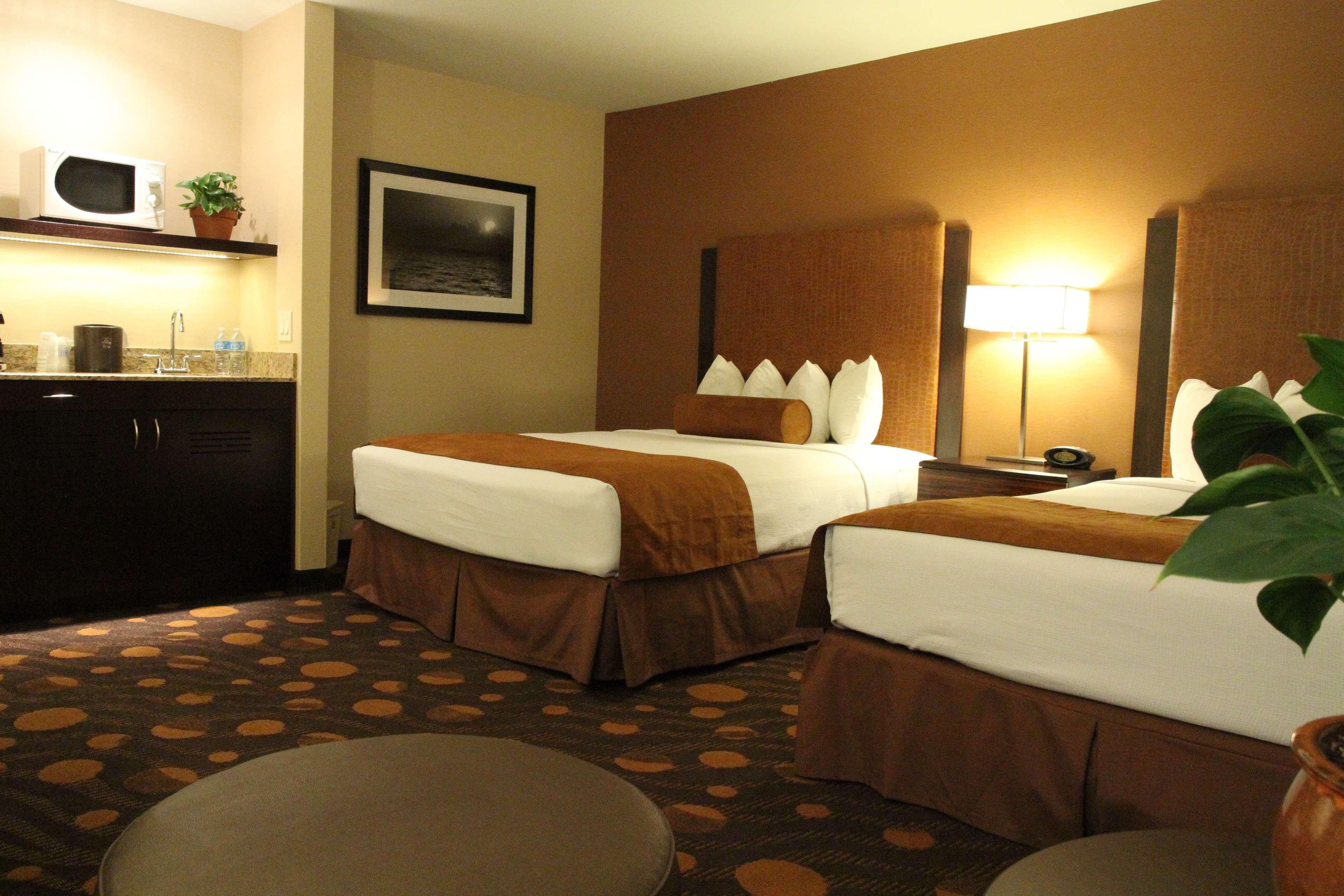 Best Western Plus Suites Hotel Coronado Island Экстерьер фото
