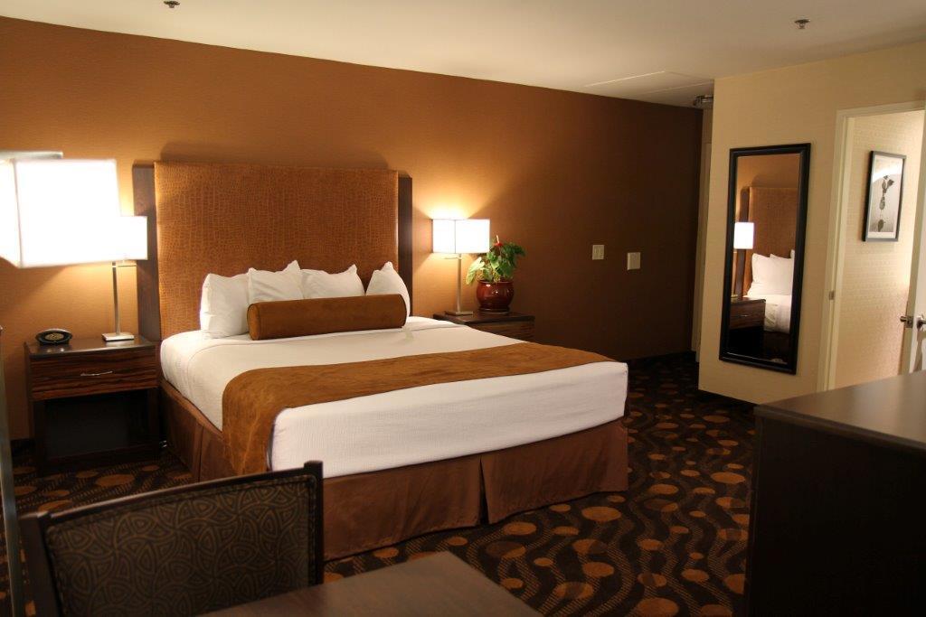 Best Western Plus Suites Hotel Coronado Island Экстерьер фото