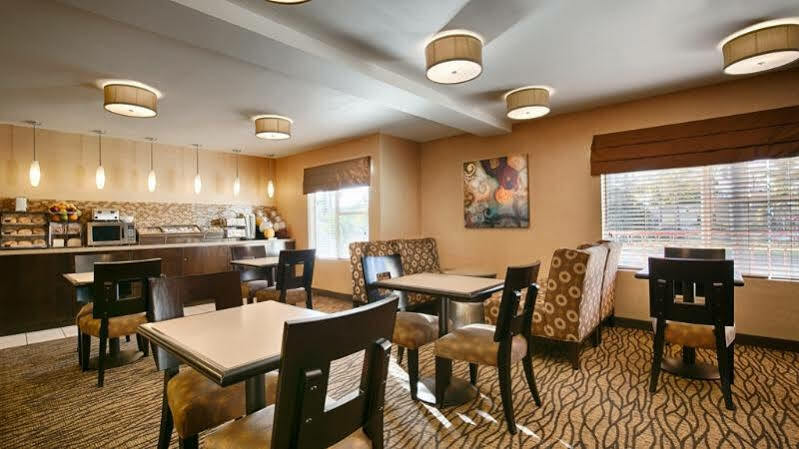 Best Western Plus Suites Hotel Coronado Island Экстерьер фото